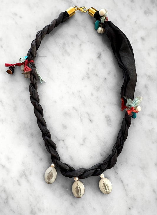 Collar C28